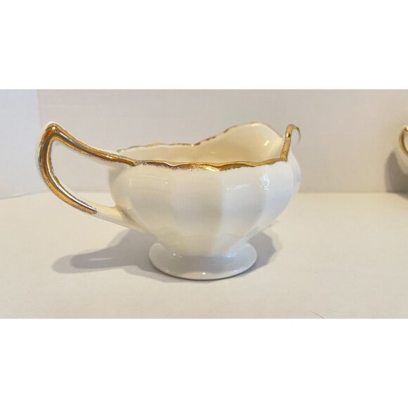 Vintage Sovereign Potters Canada Cream & Sugar Set Floral Cross-Stitch Pattern - Picture 3 of 10